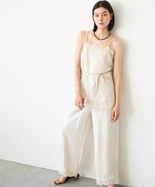 Trish(トリッシュ)の「麻調レースヘムパンツ(その他パンツ・レディース・ブラウン/アイボリー・SMALL/MEDIUM)」の9枚目の写真