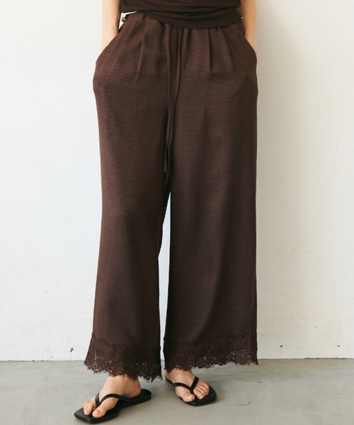 Trish(トリッシュ)の「麻調レースヘムパンツ(その他パンツ・レディース・ブラウン/アイボリー・SMALL/MEDIUM)」の14枚目の写真