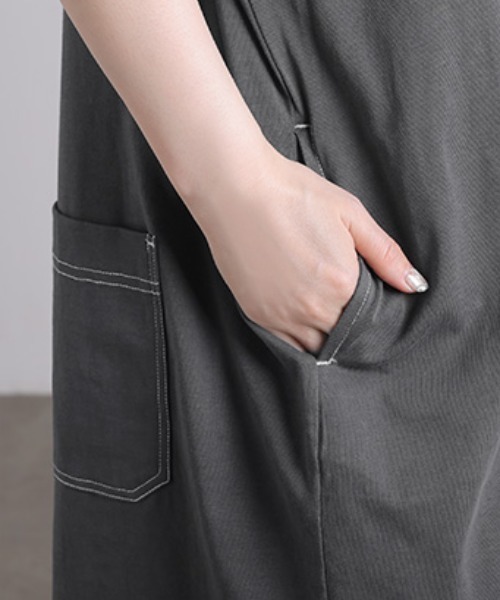 HUG.U(ハグユー)の「後ろ刺繍ロゴ ステッチTシャツワンピース(ワンピース・レディース・ダークグレー/グレイッシュブルー/ブラック/ライトグレー/レッド・FREE)」の10枚目の写真