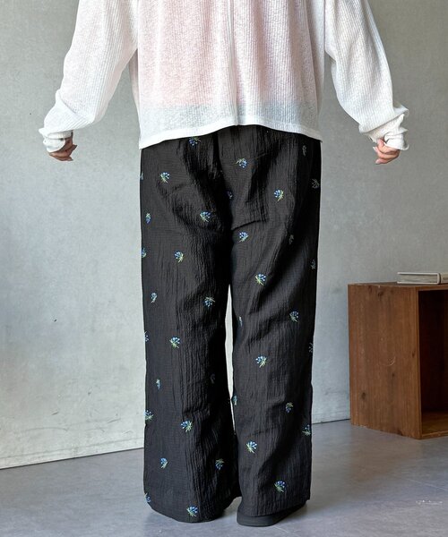 CPCM(シーピーシーエム)の「シアー花柄刺繍パンツ(その他パンツ・レディース・ブラック/アイボリー・FREE)」の5枚目の写真
