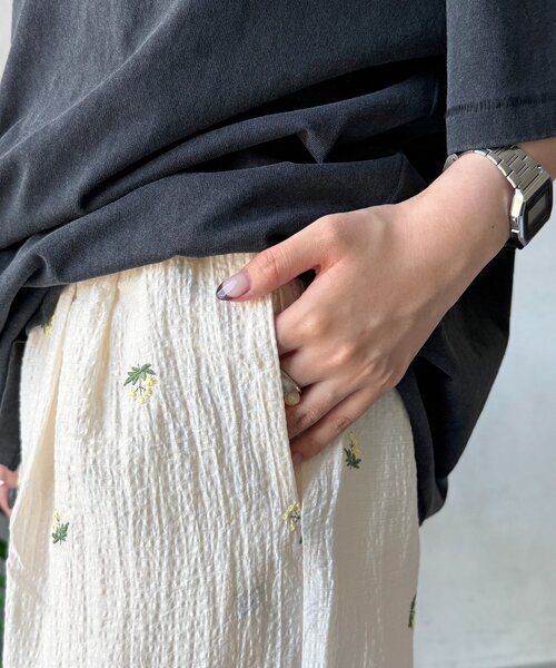 CPCM(シーピーシーエム)の「シアー花柄刺繍パンツ(その他パンツ・レディース・ブラック/アイボリー・FREE)」の17枚目の写真