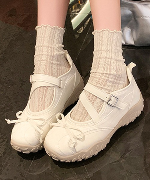 Lace Ladies(レースレディース)の「ラウンドトゥ リボン ベルト ストラップ付き スニーカー(スニーカー・レディース・グレー/アイボリー・24.5cm/25cm/23cm/22.5cm/23.5cm/24cm)」の16枚目の写真