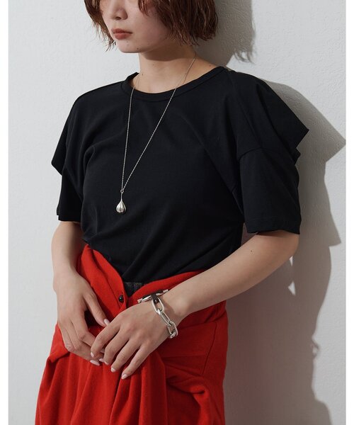Whim Gazette（ウィムガゼット）の「【GEMINI】変形カットソー（Tシャツ/カットソー・レディース・ブラック/グレー/オフホワイト・FREE）」の2枚目の写真