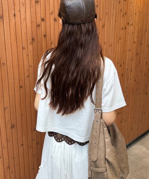 w closet(ダブルクローゼット)の「ピグメントプリントTシャツ 夏服(Tシャツ/カットソー・レディース・レッド/ブルー/ネイビー/オフホワイト・FREE)」の7枚目の写真