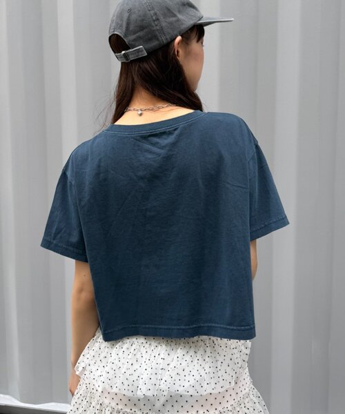 w closet(ダブルクローゼット)の「ピグメントプリントTシャツ 夏服(Tシャツ/カットソー・レディース・レッド/ブルー/ネイビー/オフホワイト・FREE)」の19枚目の写真