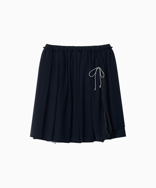 OHESHIO（オヘシオ）の「DRAWSTRING SHIRRING SKIRT, NAVY（スカート・レディース・その他・FREE）」の9枚目の写真