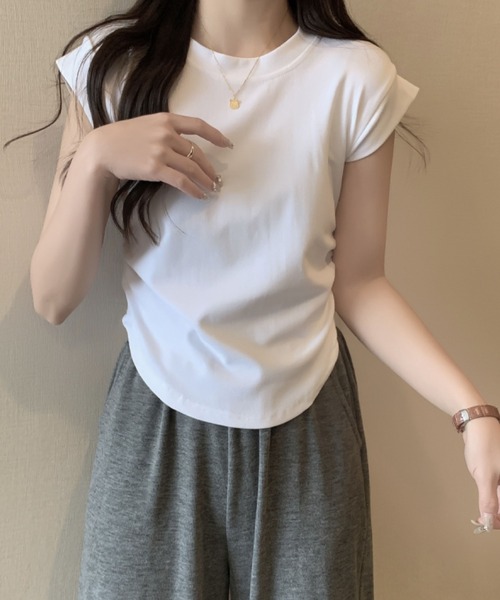2ly2(トゥーリートゥー)の「サイドギャザーデザインフレンチスリーブトップス レディース カットソー(Tシャツ/カットソー・レディース・ダークグレー/キャメル/ホワイト/ブラック・FREE)」の19枚目の写真