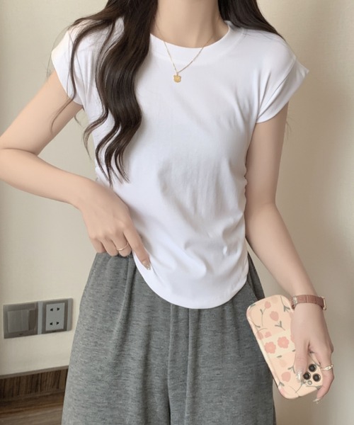 2ly2(トゥーリートゥー)の「サイドギャザーデザインフレンチスリーブトップス レディース カットソー(Tシャツ/カットソー・レディース・ダークグレー/キャメル/ホワイト/ブラック・FREE)」の18枚目の写真