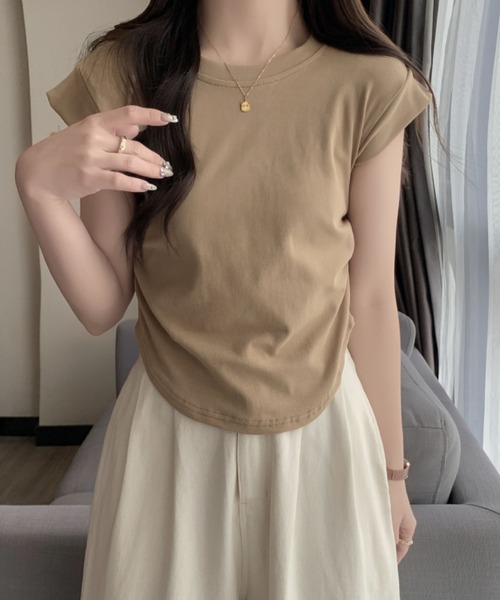 2ly2(トゥーリートゥー)の「サイドギャザーデザインフレンチスリーブトップス レディース カットソー(Tシャツ/カットソー・レディース・ダークグレー/キャメル/ホワイト/ブラック・FREE)」の10枚目の写真
