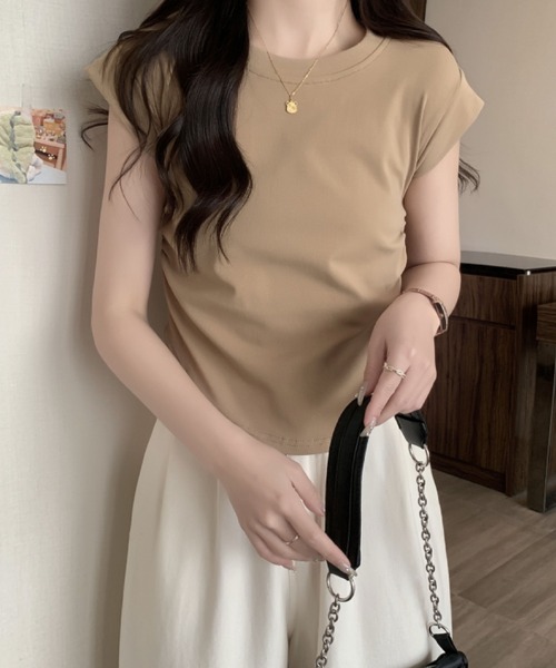 2ly2(トゥーリートゥー)の「サイドギャザーデザインフレンチスリーブトップス レディース カットソー(Tシャツ/カットソー・レディース・ダークグレー/キャメル/ホワイト/ブラック・FREE)」の8枚目の写真