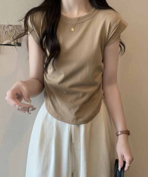 2ly2(トゥーリートゥー)の「サイドギャザーデザインフレンチスリーブトップス レディース カットソー(Tシャツ/カットソー・レディース・ダークグレー/キャメル/ホワイト/ブラック・FREE)」の6枚目の写真