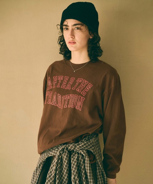 kha:ki(カーキ)の「「KHA:KI / カーキ」L/S TEE -WARPED COLLEGE-(Tシャツ/カットソー・レディース・ネイビー/ホワイト/ブラウン・FREE)」の2枚目の写真