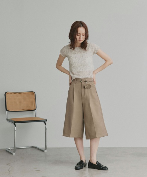 ad thie(アドティエ)の「ベルト ミニ ポーチ付き タックバミューダパンツ(その他パンツ・レディース・ブラック/ライトブラウン/アイボリー/グレー・FREE)」の20枚目の写真