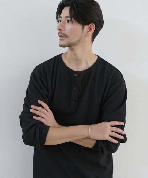 SPU(スプ)の「【吸水速乾、UVカット、形態安定、通気性、抗ピリング】機能性エアドライワッフルヘンリーネック長袖カットソー(Tシャツ/カットソー・メンズ・オフホワイト/ブラック/グレー・S/M/L/XL)」の17枚目の写真