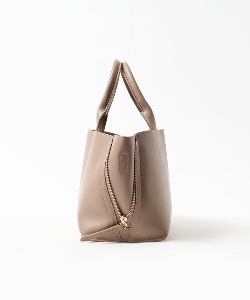 BEAMS HEART(ビームスハート)の「サイドジップ 2WAY トートバッグ(トートバッグ・レディース・ブラック/ブラウン系その他2・ONE SIZE)」の11枚目の写真