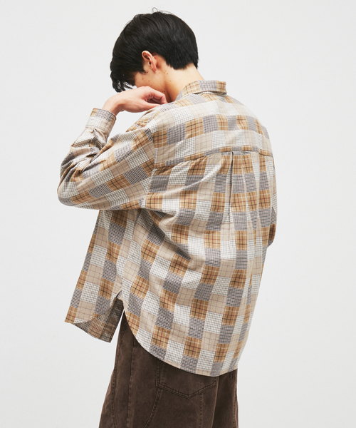 JOURNAL STANDARD（ジャーナルスタンダード）の「STILL AUTHENTIC / スティル オーセンティック レギュラーカラーシャツ（シャツ/ブラウス・メンズ・ベージュ/ネイビー/ブラック・MEDIUM/LARGE）」の19枚目の写真