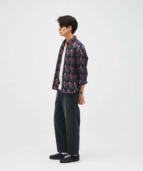 JOURNAL STANDARD（ジャーナルスタンダード）の「STILL AUTHENTIC / スティル オーセンティック レギュラーカラーシャツ（シャツ/ブラウス・メンズ・ベージュ/ネイビー/ブラック・MEDIUM/LARGE）」の13枚目の写真