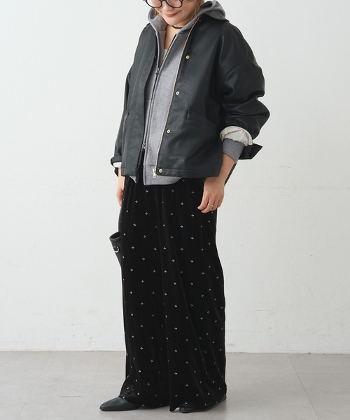 PUAL CE CIN(ピュアルセシン)の「ベロア刺繍イージーパンツ(その他パンツ・レディース・モカ/ブラック・MEDIUM)」の13枚目の写真