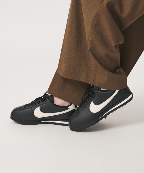 NIKE(ナイキ)の「<NIKE>Cortez L(スニーカー・レディース・ブラック・22.5cm/23cm/25cm/24.5cm/23.5cm/24cm)」の3枚目の写真