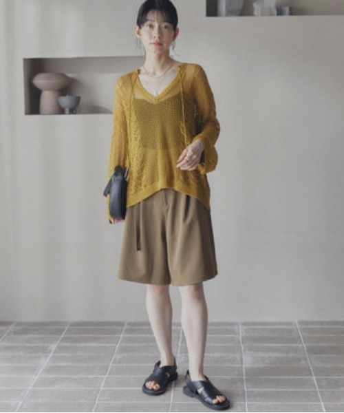 Doux archives(ドゥアルシーヴ)の「透かし編みキーネックニットプルオーバー(ニット/セーター・レディース・ブルー/ベージュ/イエロー・FREE)」の9枚目の写真