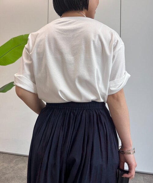 Jena espace merveilleux(ジェナ エスパスメルヴェイユ)の「ビーズ刺繍T(Tシャツ/カットソー・レディース・ブラック/ベージュ/オフホワイト・FREE)」の19枚目の写真
