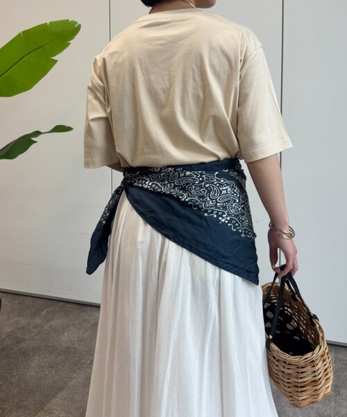 Jena espace merveilleux(ジェナ エスパスメルヴェイユ)の「ビーズ刺繍T(Tシャツ/カットソー・レディース・ブラック/ベージュ/オフホワイト・FREE)」の9枚目の写真