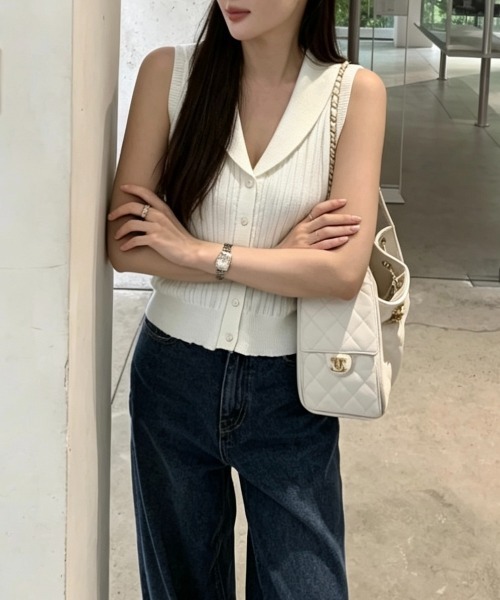 FAVORITO(ファヴォリート)の「ニットノースリーブトップス(ニット/セーター・レディース・ホワイト/ブラック・F)」の11枚目の写真
