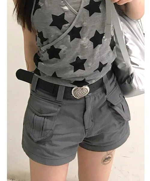 SHEENA(シーナ)の「ダブルポケットカーゴショートパンツ(その他パンツ・レディース・グレー・S/M/L)」の11枚目の写真