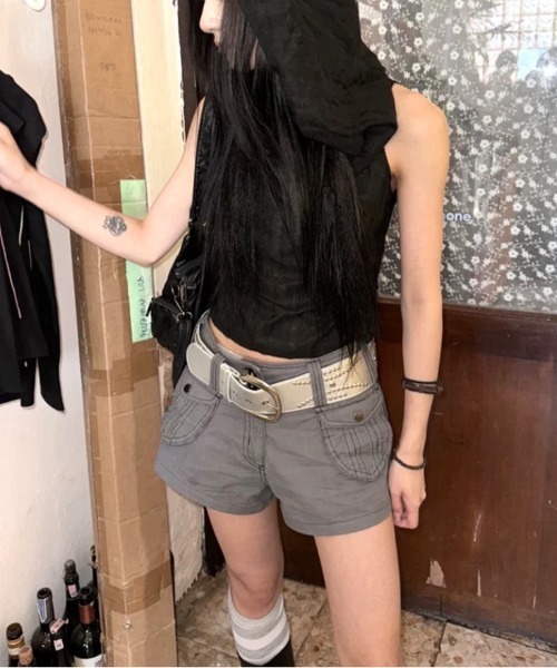 SHEENA(シーナ)の「ダブルポケットカーゴショートパンツ(その他パンツ・レディース・グレー・S/M/L)」の14枚目の写真