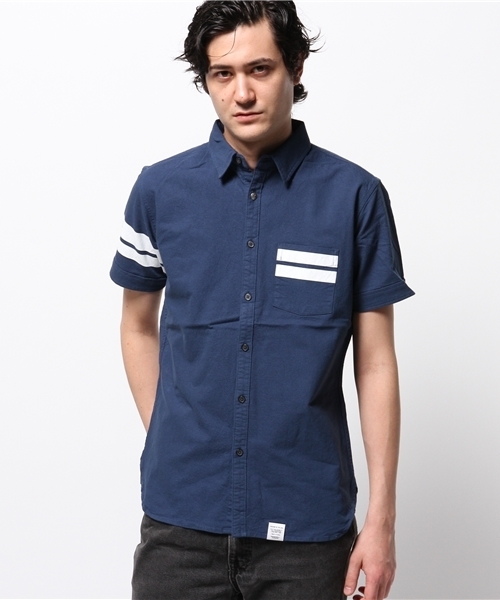 AZUL by moussy（アズールバイマウジー）の「ストレッチオックスラインpt半袖シャツ（シャツ/ブラウス・メンズ・サックスブルー/ホワイト/ネイビー・SMALL/LARGE/MEDIUM/X-SMALL/X-LARGE）」の2枚目の写真