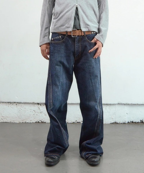 NVRFRGT(ネヴァーフォーゲット)の「3D TWISTED WIDE LEG JEANS(デニムパンツ・メンズ・インディゴブルー・1/2/3)」の4枚目の写真