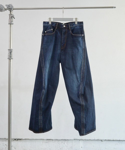 NVRFRGT(ネヴァーフォーゲット)の「3D TWISTED WIDE LEG JEANS(デニムパンツ・メンズ・インディゴブルー・1/2/3)」の12枚目の写真