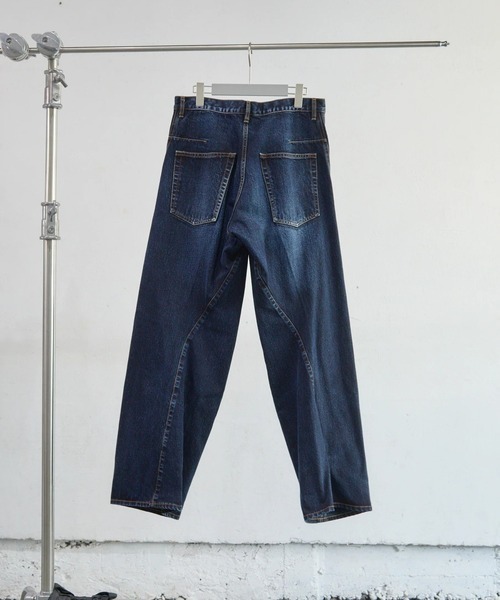 NVRFRGT(ネヴァーフォーゲット)の「3D TWISTED WIDE LEG JEANS(デニムパンツ・メンズ・インディゴブルー・1/2/3)」の14枚目の写真