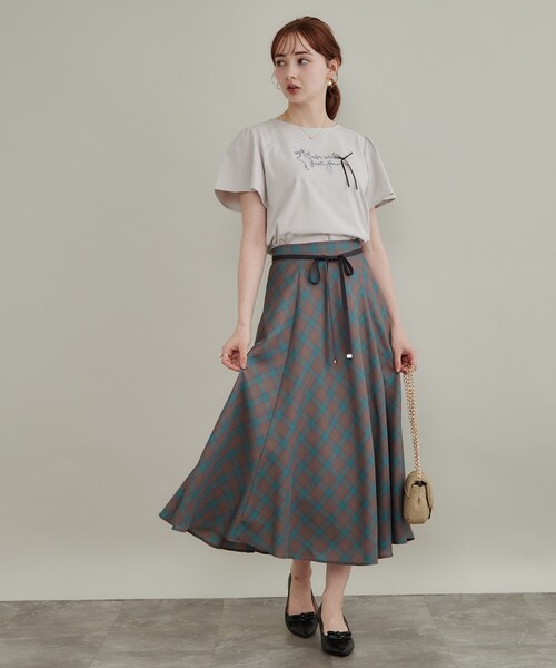 couture brooch(クチュールブローチ)の「【接触冷感・UVカット・洗える】リボン ロゴTシャツ(Tシャツ/カットソー・レディース・ワイン系1/ホワイト系3/ライトグレー系/ブラック系・42/40/38/36)」の14枚目の写真