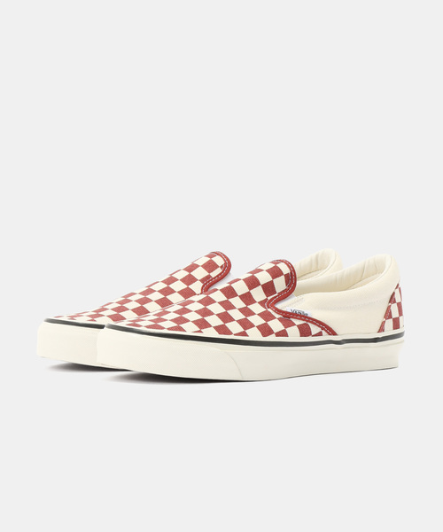 VANS(バンズ)の「VANS PREMIUM Classic Slip-On 98 VN000D9PGWR(スニーカー・メンズ・レッド・23cm/23.5cm/24cm/24.5cm/26cm/26.5cm/27.5cm)」の7枚目の写真