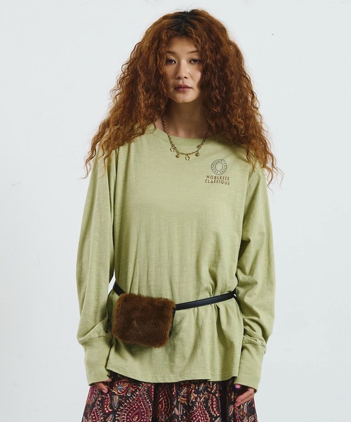 ROSE BUD（ローズバッド）の「mag.by c/LOGO L/S TEE（Tシャツ/カットソー・レディース・カーキ/ホワイト・ONE SIZE）」の3枚目の写真