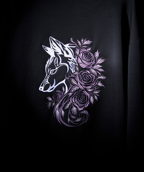 Ellno Loset(エルノロゼット)の「ウルフローズ刺繍ロンT(Tシャツ/カットソー・メンズ・ブラック/オフホワイト・SMALL/MEDIUM/LARGE)」の4枚目の写真