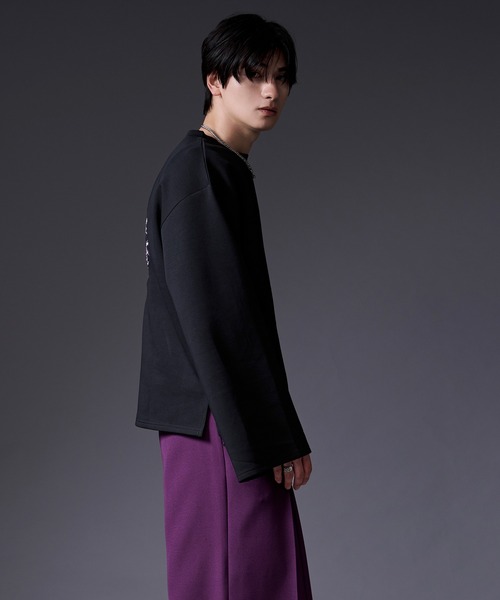 Ellno Loset(エルノロゼット)の「ウルフローズ刺繍ロンT(Tシャツ/カットソー・メンズ・ブラック/オフホワイト・SMALL/MEDIUM/LARGE)」の6枚目の写真