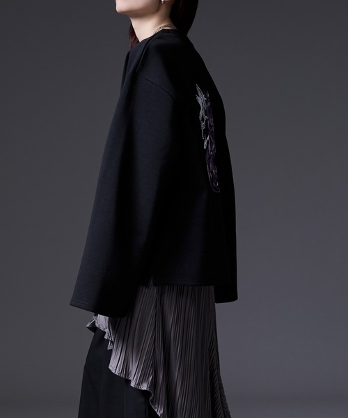 Ellno Loset(エルノロゼット)の「ウルフローズ刺繍ロンT(Tシャツ/カットソー・メンズ・ブラック/オフホワイト・SMALL/MEDIUM/LARGE)」の12枚目の写真