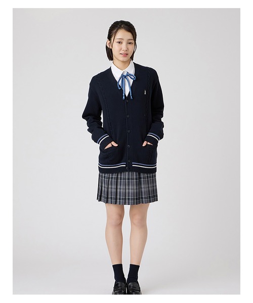 EASTBOY（イーストボーイ）の「カーディガン 綿×裏暖 プレーティング 7G ケーブル編 ライン入り 制服 スクールニット 中学生 高校生（カーディガン/ボレロ・キッズ・ネイビー/チャコール・11号/9号）」の6枚目の写真