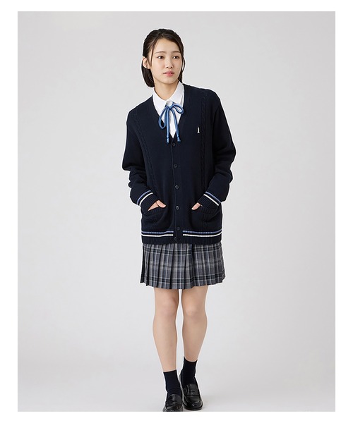 EASTBOY（イーストボーイ）の「カーディガン 綿×裏暖 プレーティング 7G ケーブル編 ライン入り 制服 スクールニット 中学生 高校生（カーディガン/ボレロ・キッズ・ネイビー/チャコール・11号/9号）」の7枚目の写真