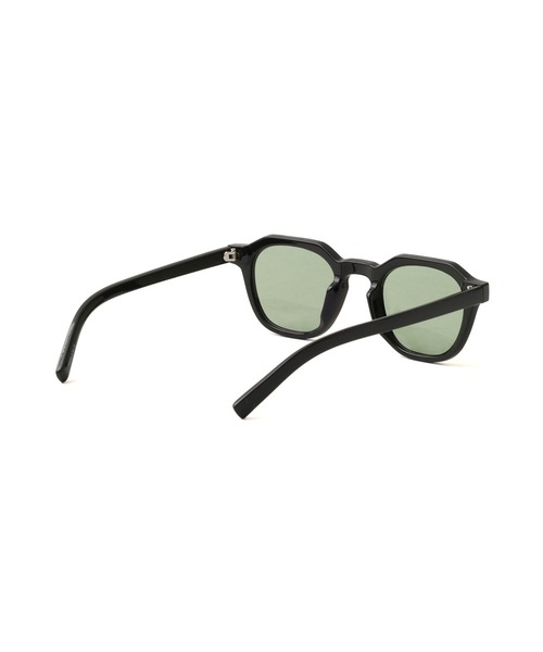 atmos pink(アトモスピンク)の「atmos pink Basic Frame Sunglasses / アトモス ピンク ベーシック フレーム サングラス(サングラス・レディース・ブラック/ブラウン・FREE)」の4枚目の写真