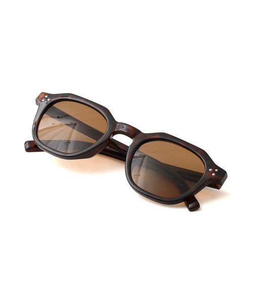 atmos pink(アトモスピンク)の「atmos pink Basic Frame Sunglasses / アトモス ピンク ベーシック フレーム サングラス(サングラス・レディース・ブラック/ブラウン・FREE)」の11枚目の写真