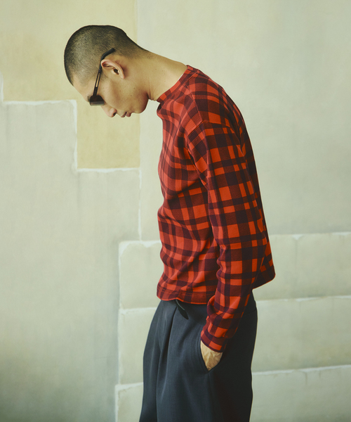 JOURNAL STANDARD(ジャーナルスタンダード)の「カラー チェック サーマル ロンT(Tシャツ/カットソー・メンズ・ネイビー/レッド・MEDIUM/LARGE)」の18枚目の写真