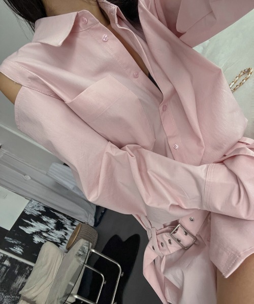Aelina(エリナ)の「オフショルダーシャツワンピースベルト付き(シャツワンピース・レディース・ブラック/ピンク/ホワイト・FREE)」の22枚目の写真