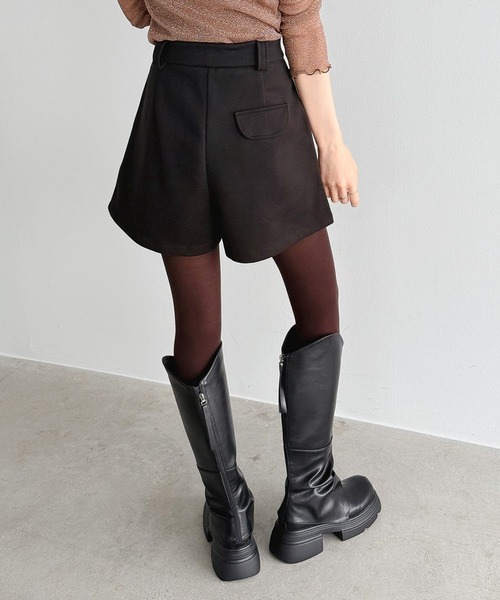 Jewelobe(ジュエローブ)の「ウールライクタックショートパンツ(その他パンツ・レディース・ブラック/グレー・S/M)」の4枚目の写真