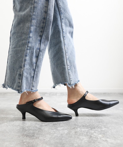 SOROTTO(ソロット)の「【軽量】5cmヒール ポインテッドトゥミュールサンダル パンプス(パンプス・レディース・ブラック/キャメル/シルバー・24.5cm/22.5cm/24.0cm/23.5cm/23.0cm)」の1枚目の写真