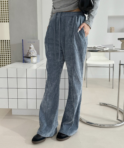 Ada.(エイダ)の「カット コーデュロイ フレア パンツ(その他パンツ・レディース・ブラウン/ブルー/ブラック・FREE)」の13枚目の写真