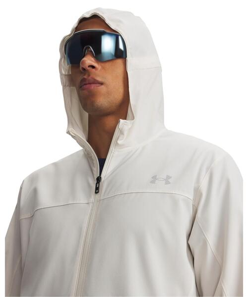 UNDER ARMOUR（アンダーアーマー）の「UAベロシティ ストーム ジャケット（ランニング/メンズ）（その他アウター・メンズ・ベージュ・2XL/XL/M/L/S）」の3枚目の写真