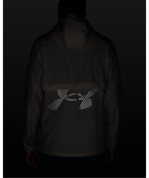 UNDER ARMOUR（アンダーアーマー）の「UAベロシティ ストーム ジャケット（ランニング/メンズ）（その他アウター・メンズ・ベージュ・2XL/XL/M/L/S）」の5枚目の写真